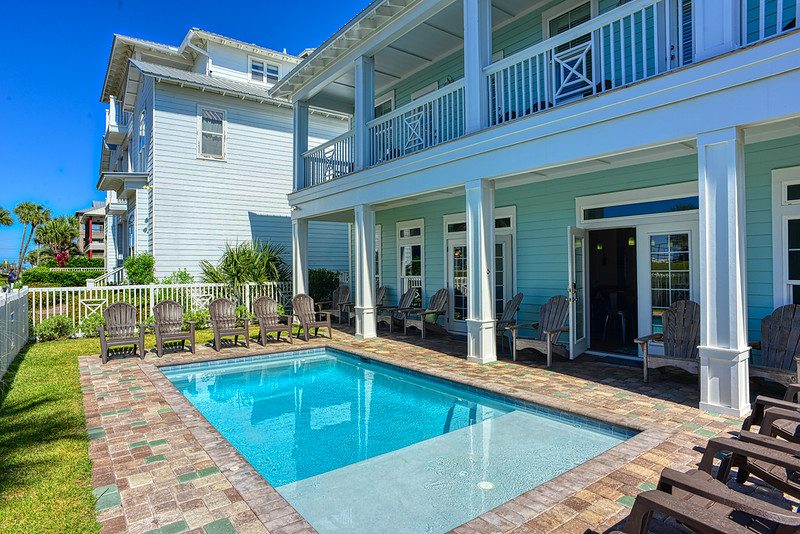 Private pool